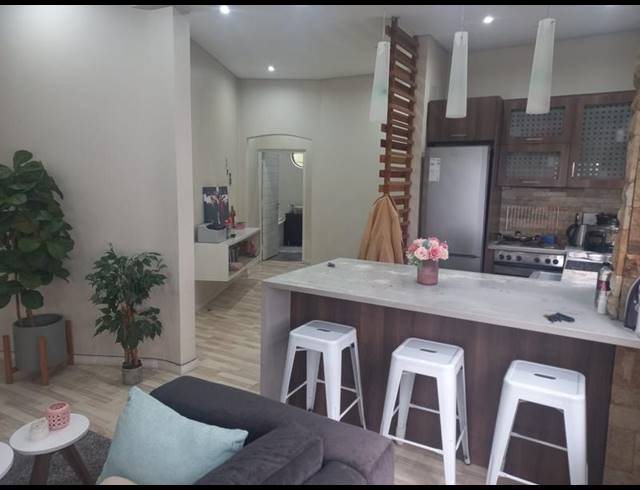 2 BEDROOM PROPERTY TO RENT IN ESSENWOOD